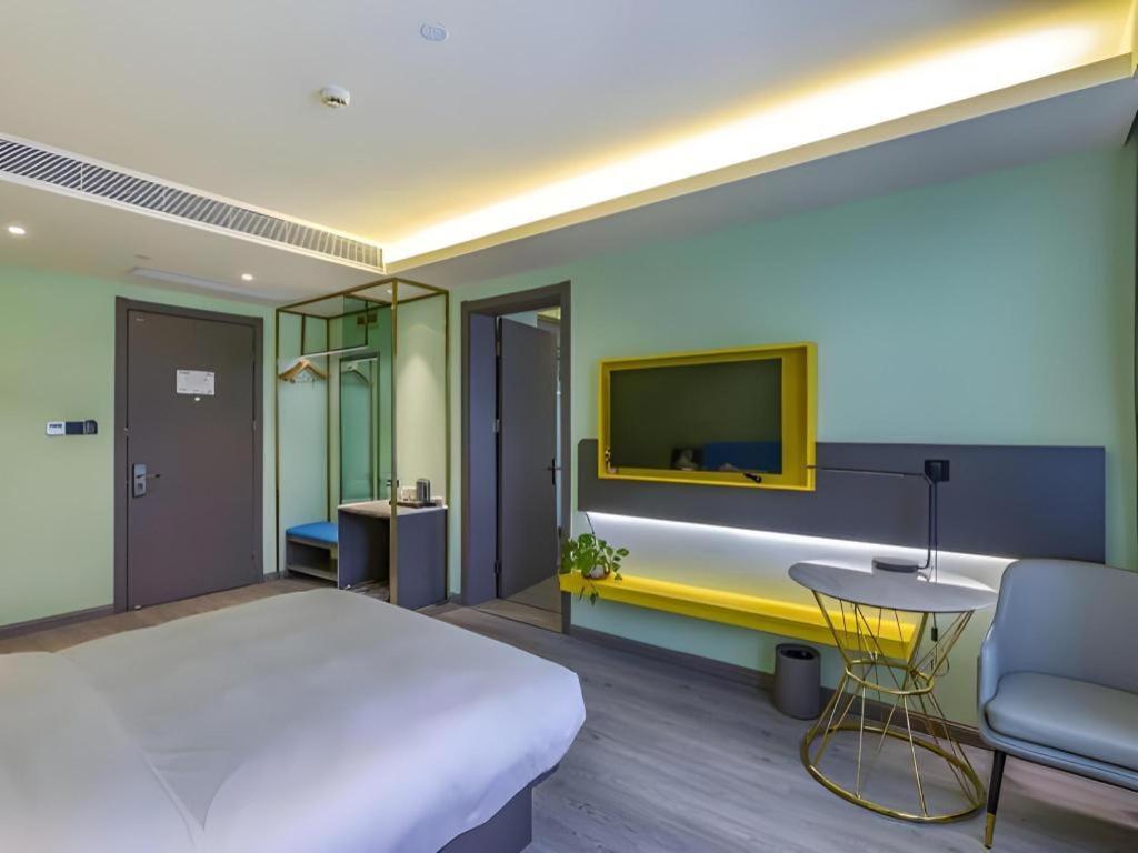 Hotel Ibis Styles Capital Airport
